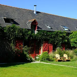  Guest house La Maison Jaune A La Janaie