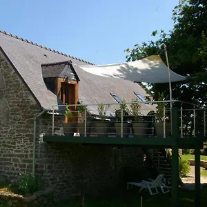  Holiday home Le Kergoff